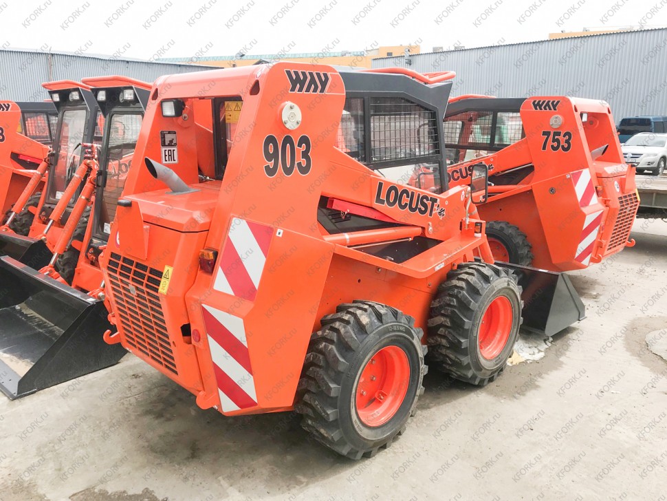 Мини-погрузчик LOCUST L903